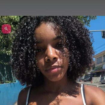 Babysitter in São Paulo: Larissa