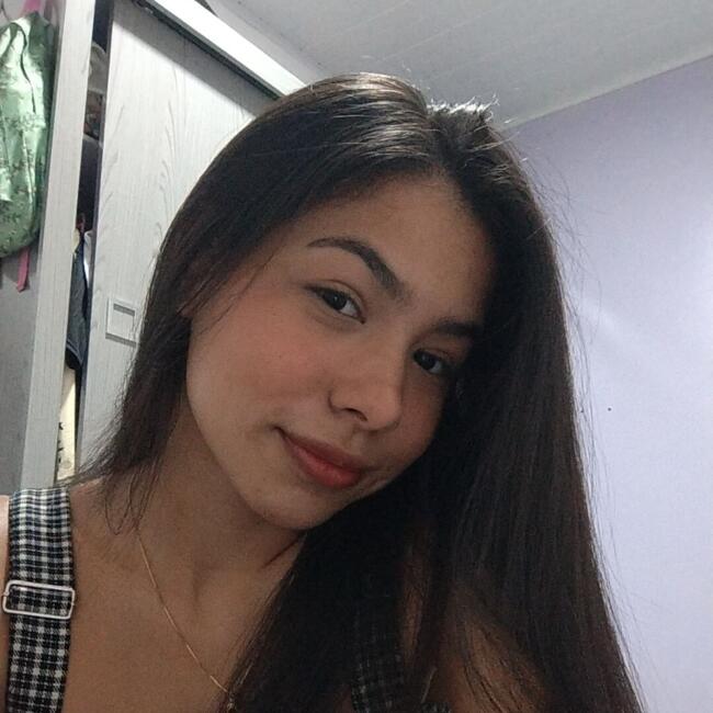 Babysitter in Guarujá: Giovanna