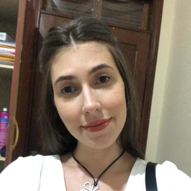 Babysitter in La Celle-Saint-Cloud: Ana