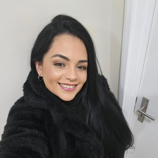 Babysitter em Paredes: Joice