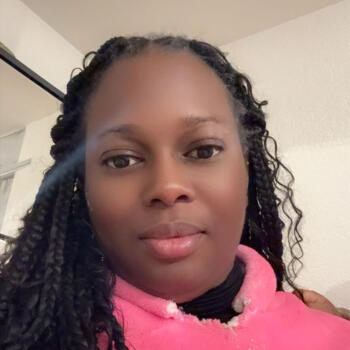 Job de garde d'enfants à Dannemoine: job de garde d'enfants Leïla