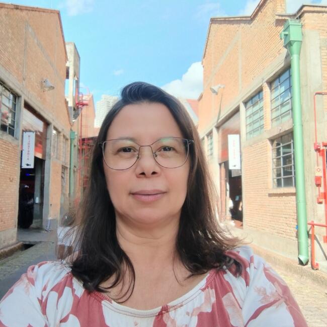 Babysitter in São Paulo: Simone