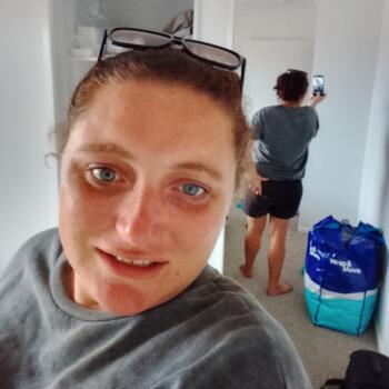 Babysitter Job in Mackay: Babysitter Job Chelsea