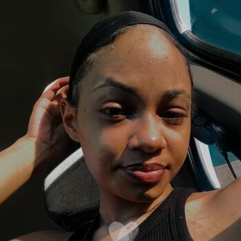 Babysitter in Colorado Springs: Lierra