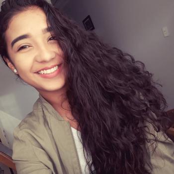 Niñera Bello: Karen julieth