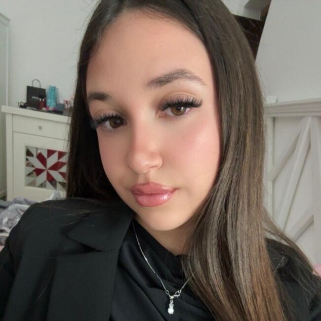 Babysitter in Cagliari: Viola