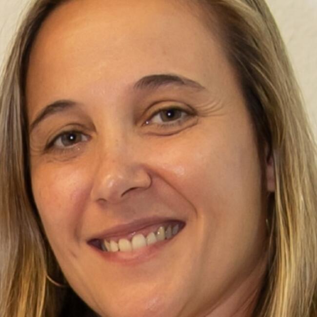 Babysitter em Queluz: Carla