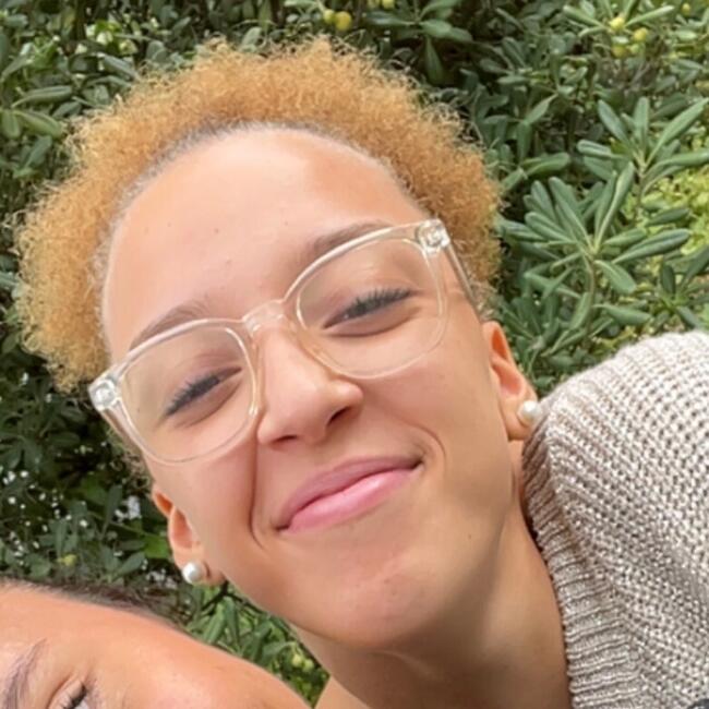 Babysitter in Aix-en-Provence: Samia