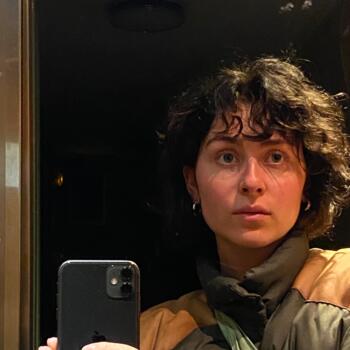 Babysitter in Saint-Gervais-les-Bains: Ismenie Rumigajloff