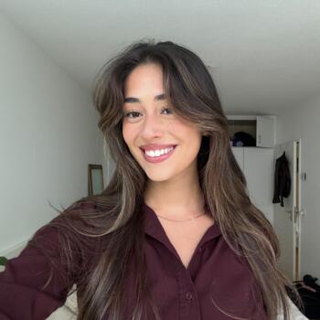 Babysitter in Kloten: Ariana