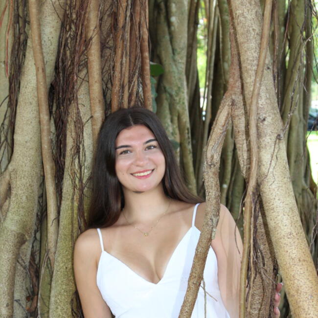 Babysitter στην περιοχή Miami Gardens: Adiela