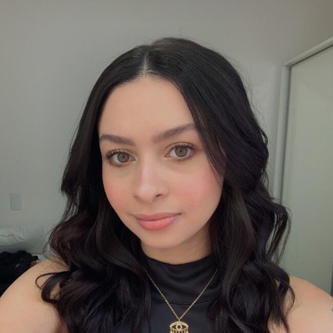 Babá em Balneário Camboriú: Julia