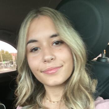 Babysitter in Madrid: Eva