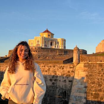 Babysitter in Azambuja: Débora