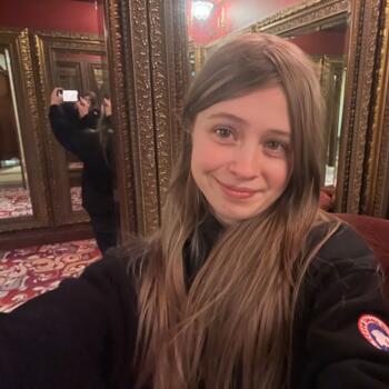 Babysitter in Durham: Isabella