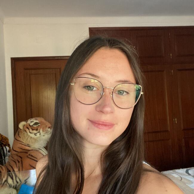 Babysitter em Guarda: Luciana