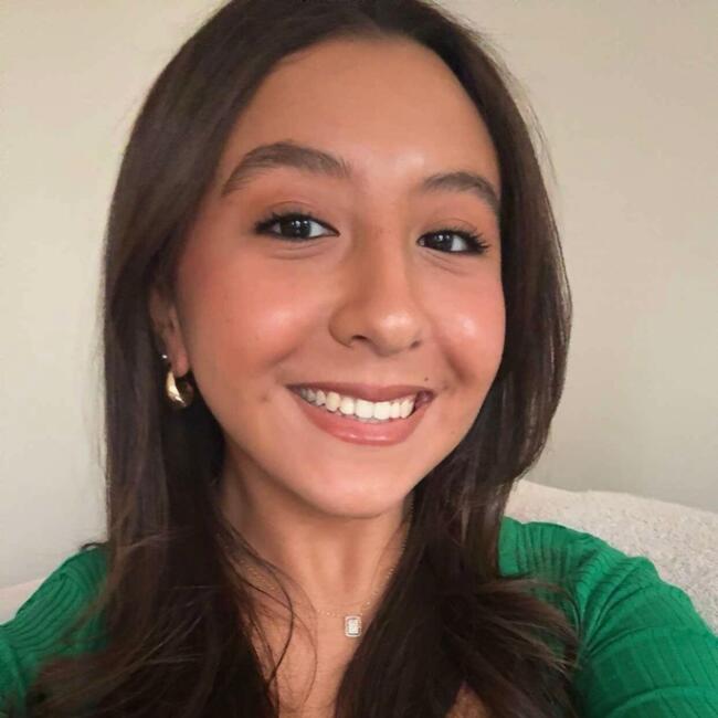 Babysitter in Bordeaux: Lina