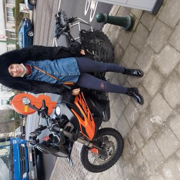 Baby-sitter in Bruxelles (Uccle): Dounia