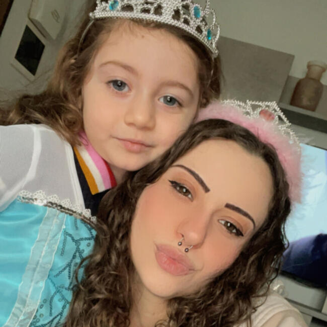 Babysitter in Milan: Asya