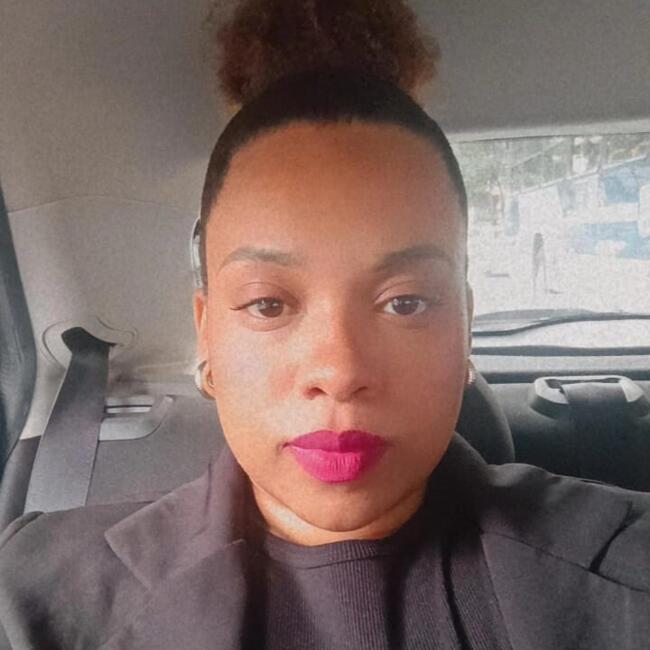 Emprego de babá em Belo Horizonte: Larissa