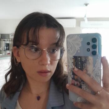 Babysitter in Dijon: Anais