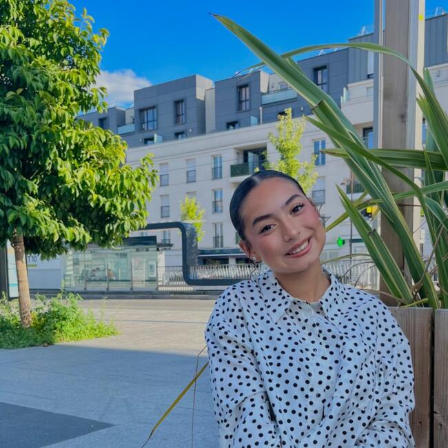 Babysitter in Châtenay-Malabry: Aliya