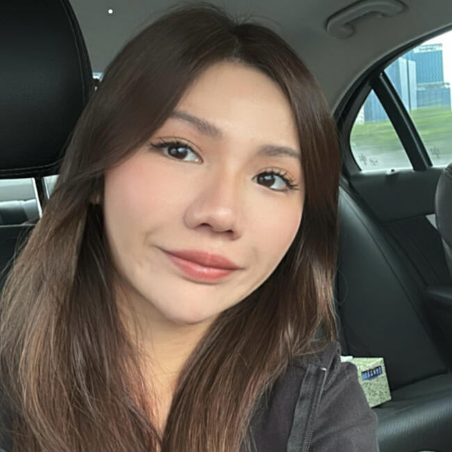 Babysitter in Singapore: Cheryl