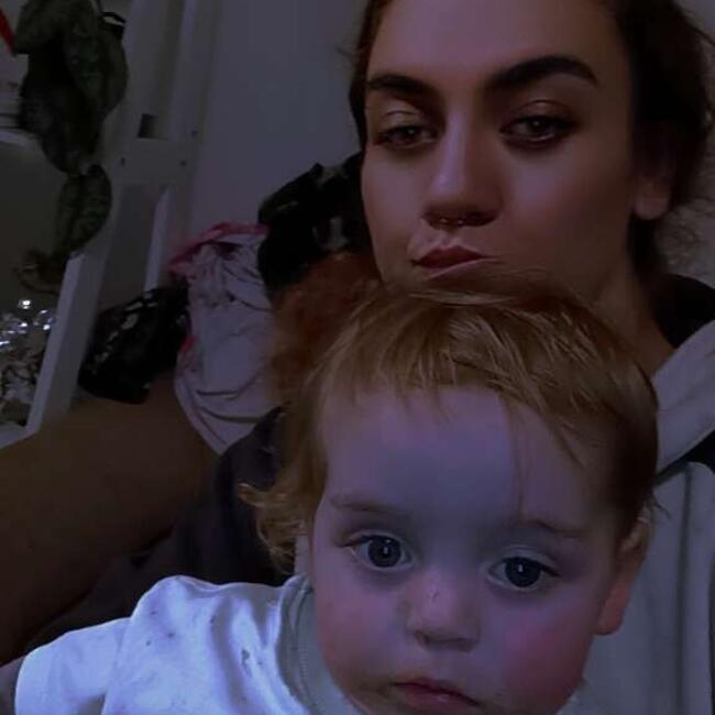 Babysitter in Napier City: Azaria