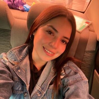 Niñera en Lota: Constanza montserrat lebu