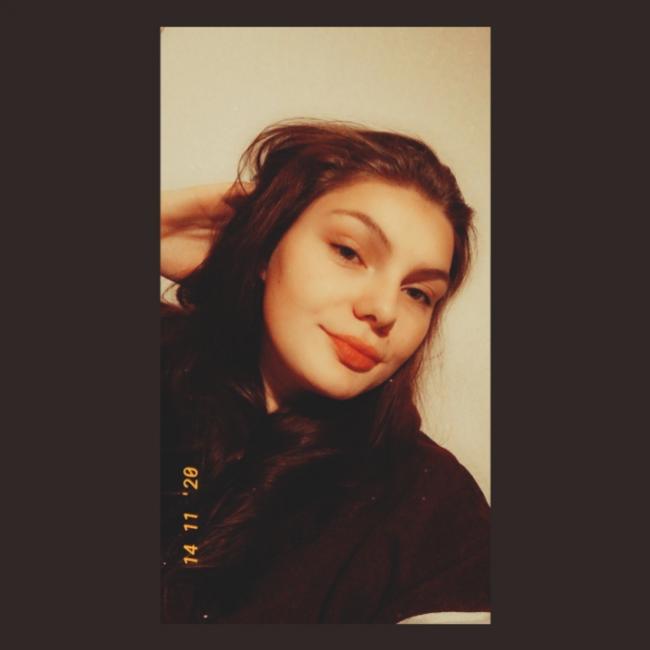 Charleroi 베이비시터: Melodie