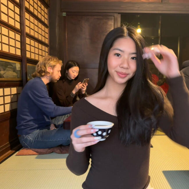 Babysitter in Akihabara: Pimpakarn