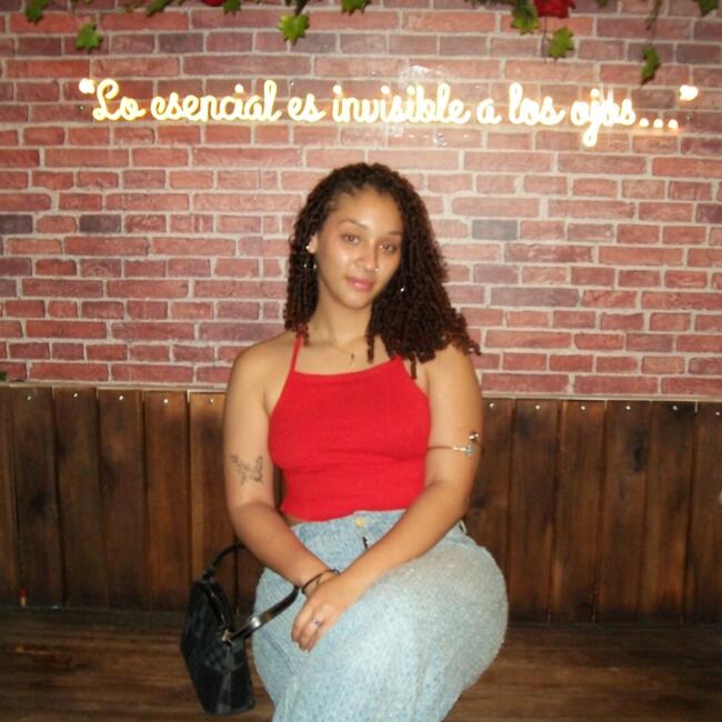 Babysitter in Medellín: Isabella