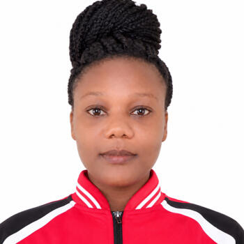 Babysitter Nairobi: Lyndah