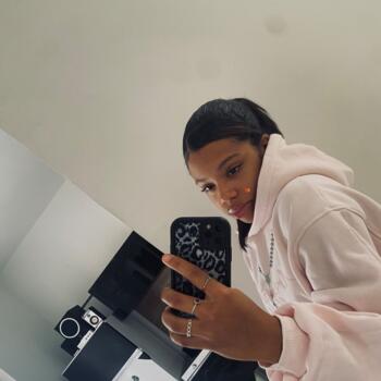 Babysitter a Brescia: Eilyn