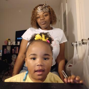 Babysitting job in Sherman (Texas): babysitting job Nadya