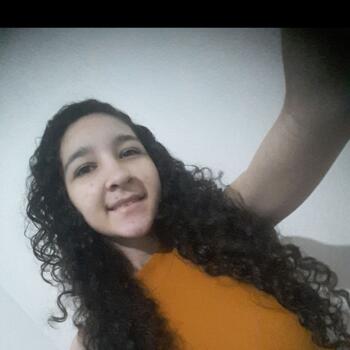 Babá em Goiânia: Stephanye