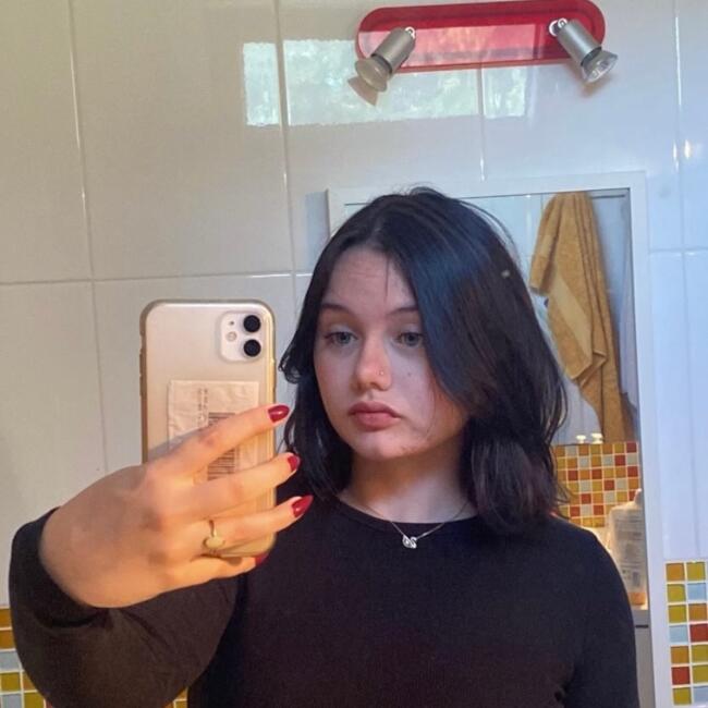 Babysitter in Cachan: Apolline