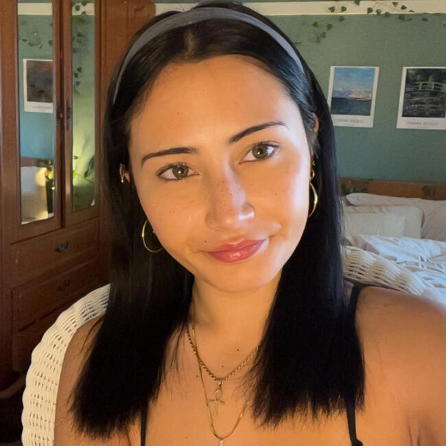 Babysitter in Wollongong: Rebecca