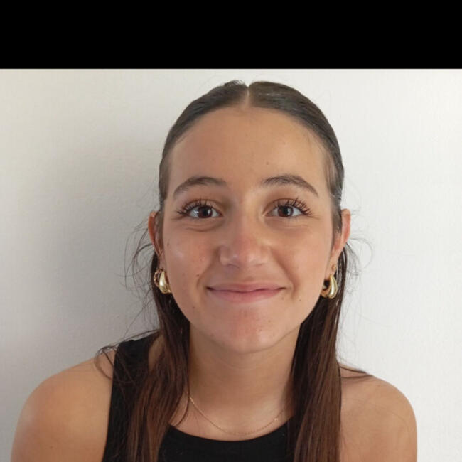 Babysitter in Vénissieux: Leane