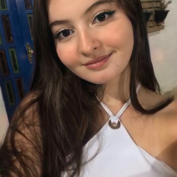 Babysitter in Vila Velha: Lara