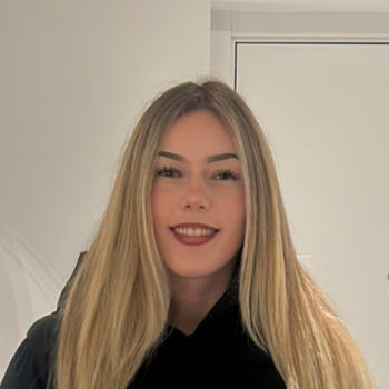 Babysitter in Pamplona: Paula