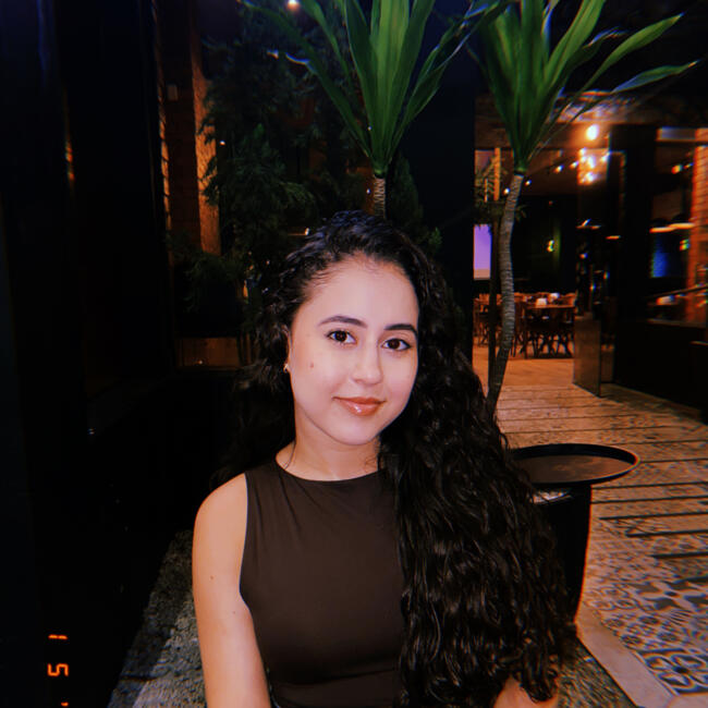 Babysitter in Rondonópolis: Vitória Moreira