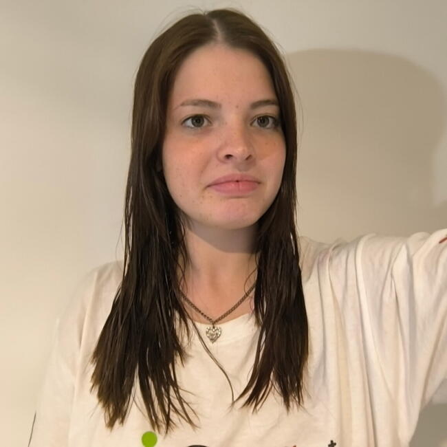 Babysitter in Saint-Béron: Maria