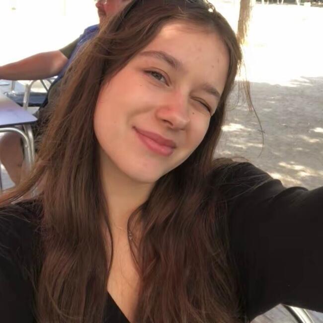 Babysitter in Barcelona: Anastasia