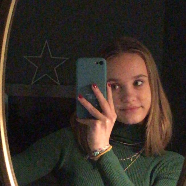 Babysitter in Capinghem: Zoe