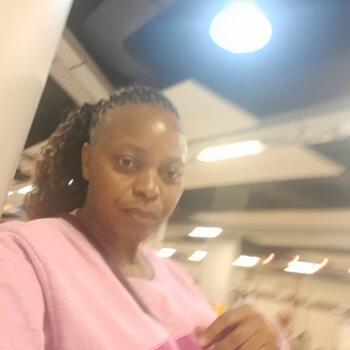 Babysitter Soweto: Busi