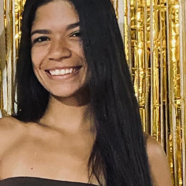 Babysitter in Magé: Gabrielle