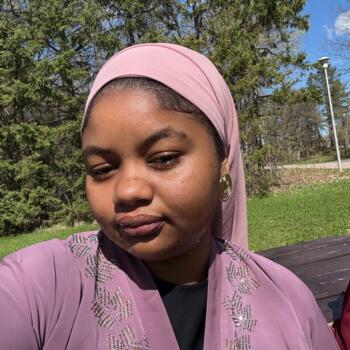 Babysitter Québec: Khadija