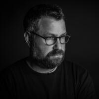 André