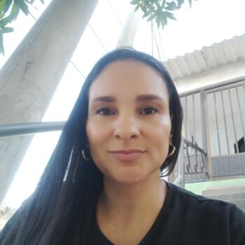 Babysitter Panama City: Yesenia maria